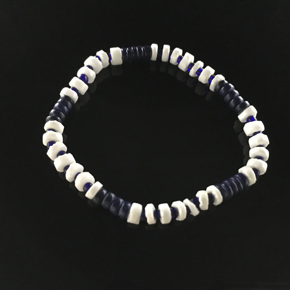 Casual Blu and White bracelet